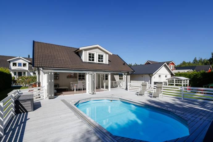 6 rum villa på Anders Petters väg 55 Norra Bro, Örebro kommun - bild 1
