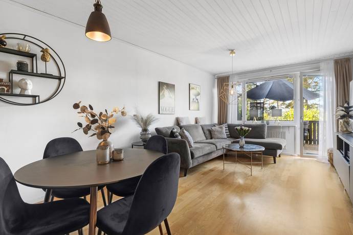Fabelvägen 9, Kallhäll, Järfälla kommun