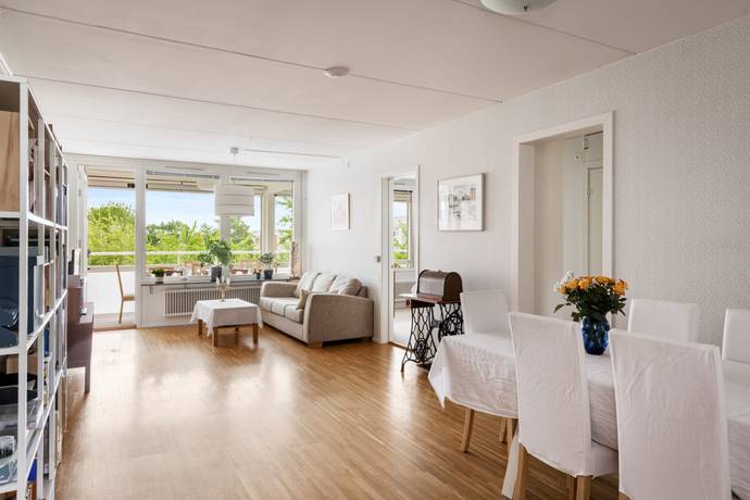 5 rum Lägenhet på Marknadsvägen 241, 2 tr Täby Centrum Täby kommun - bild 2
