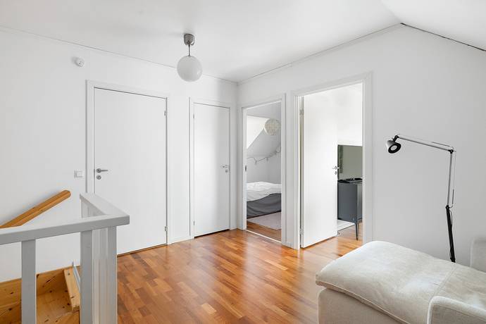 4 rum Parhus på Jarlavägen 70 Ormsta Vallentuna kommun - bild 20