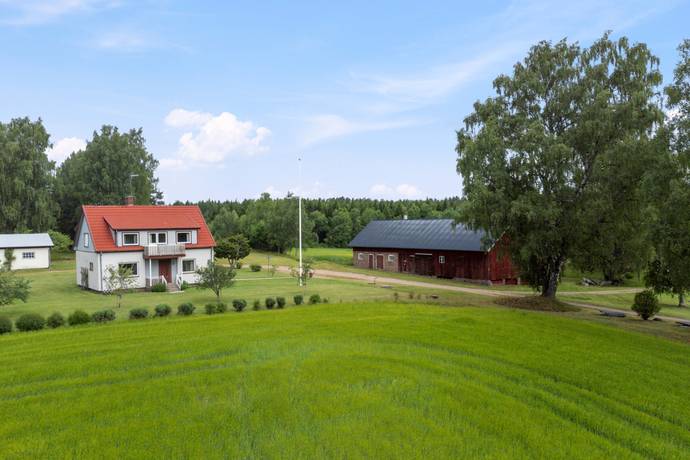 Larv, Vara kommun
