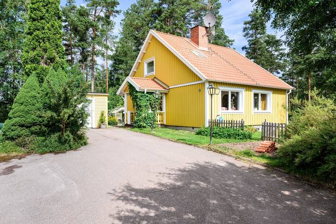 4 rum villa på Nämndemansvägen 11 Samuelsdal, Falu kommun - bild 1