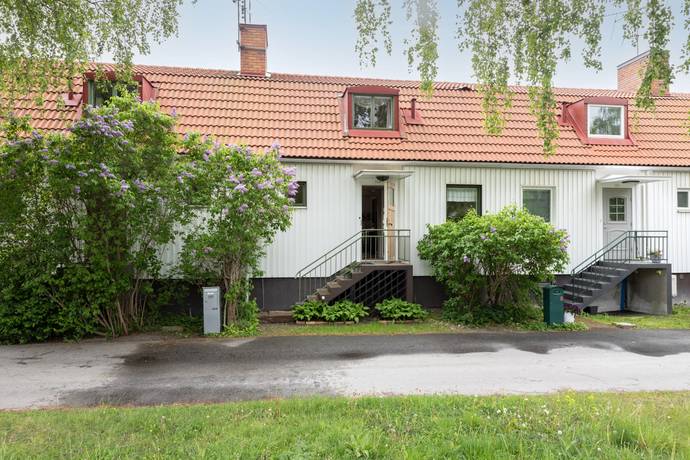 radhus på Gamla Enköpingsvägen 119 Lilla Ursvik, Sundbybergs kommun - bild 2