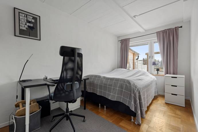 6 rum Radhus på Basgränd 127 Vällingby - Kälvesta Stockholms kommun - bild 26