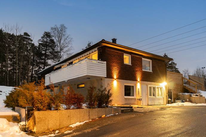 Äppelgränd 13, Högloft, Södertälje kommun