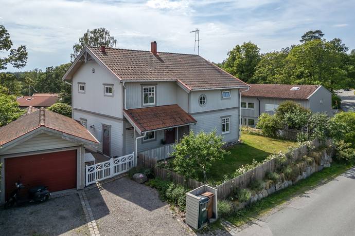 6 rum villa på Löjviksvägen 4 Vaxholm Resarö, Vaxholms kommun - bild 2