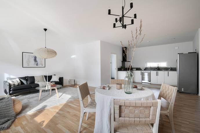 4 rum villa på Lyckovägen 11 + 13 Torestorp, Marks kommun - bild 3