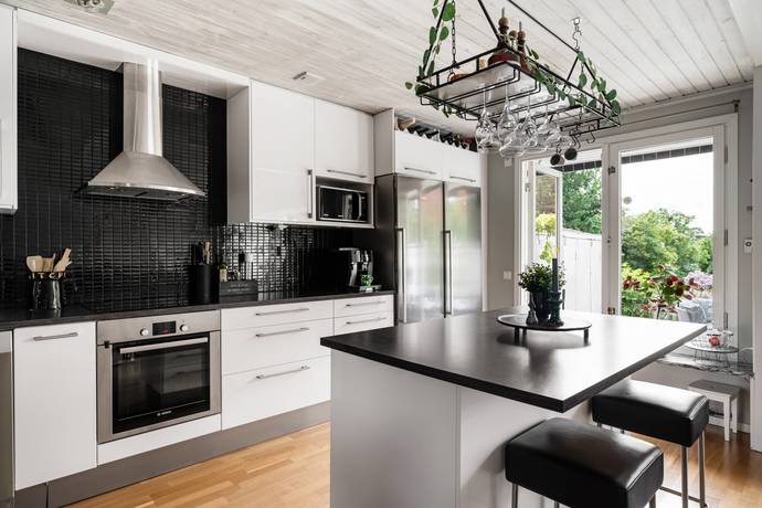6 rum Radhus på Kärrgränd 116 Vällingby - Kälvesta Stockholms kommun - bild 9
