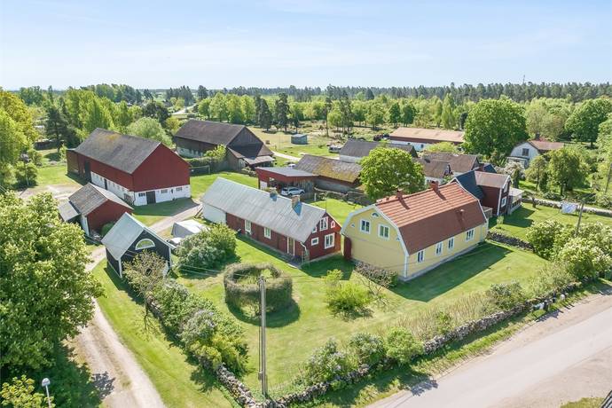7 rum gård utan jordbruk på Dörby 212 Norra Möckleby Socken, Mörbylånga kommun - bild 1