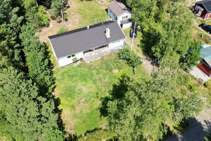 6 rum villa på Skogsvägen 42 Bålsta Krägga, Håbo kommun - bild 1