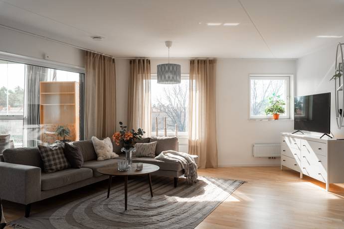 3 rum lägenhet på Smörblomsgatan 5 Gideonsberg, Västerås kommun - bild 2