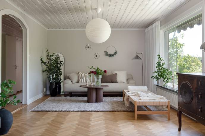 4 rum villa på Törnrosvägen 1 Tuna, Hallstahammars kommun - bild 2