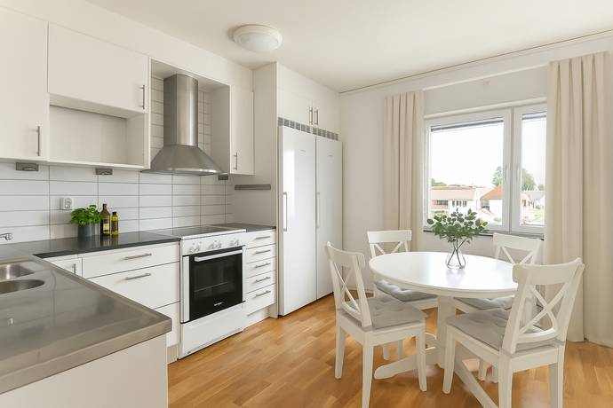 3 rum lägenhet på Kolgårdsgatan 4B Östra Vi, Gotlands kommun - bild 2
