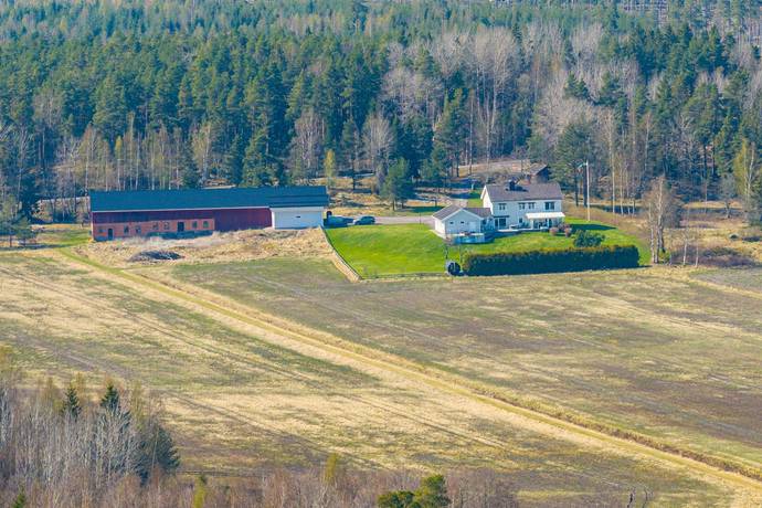 5 rum Gård med jordbruk på Hallanda gård Tveta Hallanda Säffle kommun - bild 32