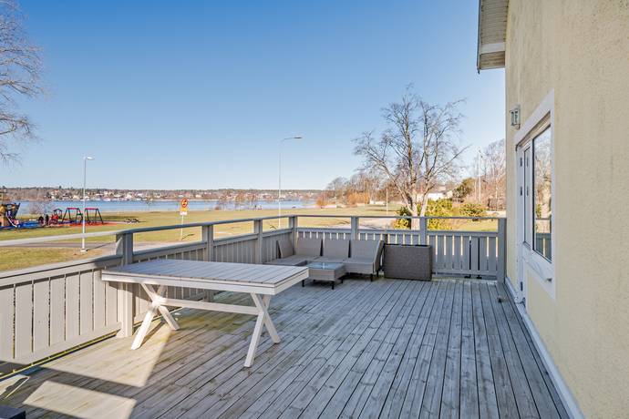 8 rum Villa på Lyckhemsgatan 1 Fredriksberg Vänersborgs kommun - bild 7