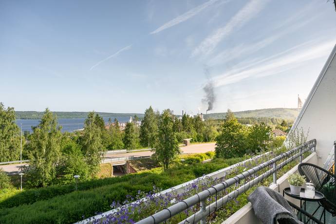 4 rum Lägenhet på Kungsvägen 127 Entréplan & våning 3 från balkongsidan Timrå Timrå kommun - bild 15