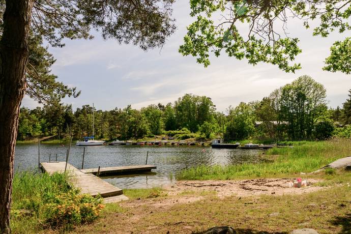 6 rum Vinterbonat fritidshus på Löknäsvägen 22 Vindö Värmdö kommun - bild 47