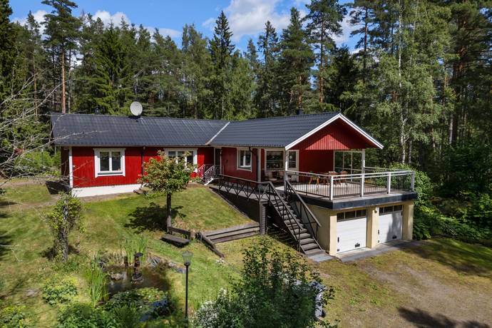 5 rum fritidshus på Hällsätravägen 17 Edsbro, Norrtälje kommun - bild 1