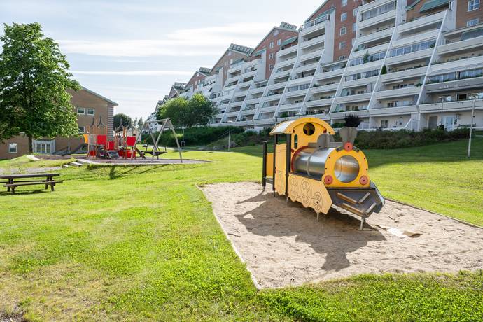 4 rum Lägenhet på Kungsvägen 127 Entréplan & våning 3 från balkongsidan Timrå Timrå kommun - bild 28