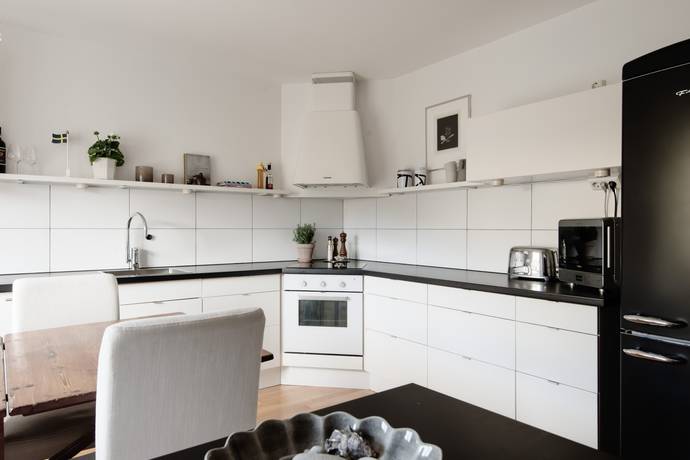 4 rum lägenhet på Sörgårdsvägen 43 Centralt, Österåkers kommun - bild 3
