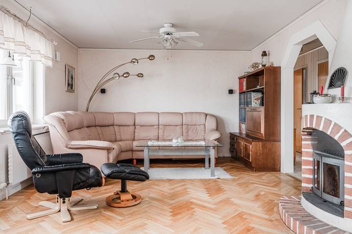 133 m² Villa på Långgatan 57 Centralt Sollefteå kommun - bild 4