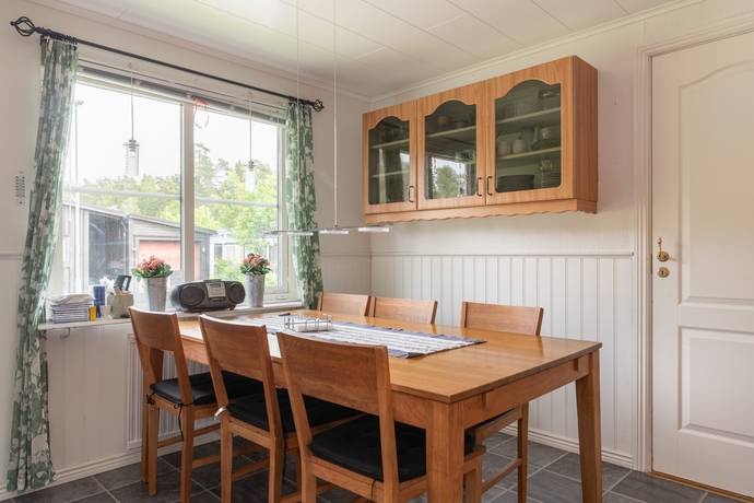 7 rum villa på Iduns väg 6 Irsta, Västerås kommun - bild 5