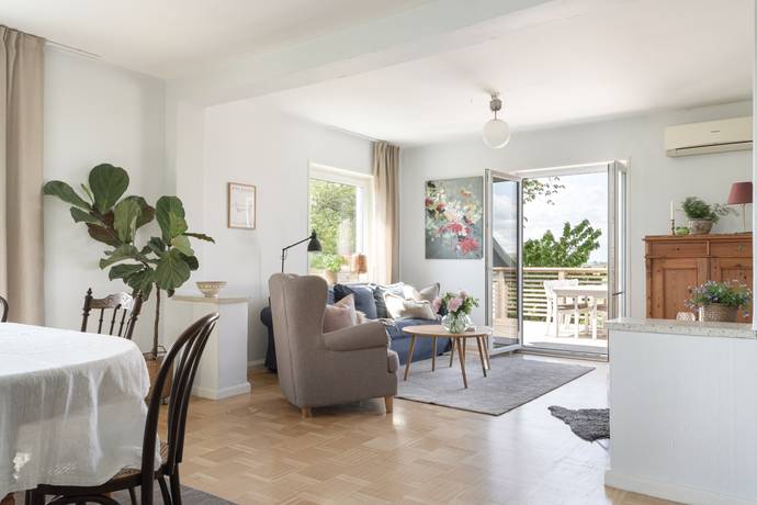 3 rum villa på Österleden 1239 Glemmingebro, Ystads kommun - bild 1