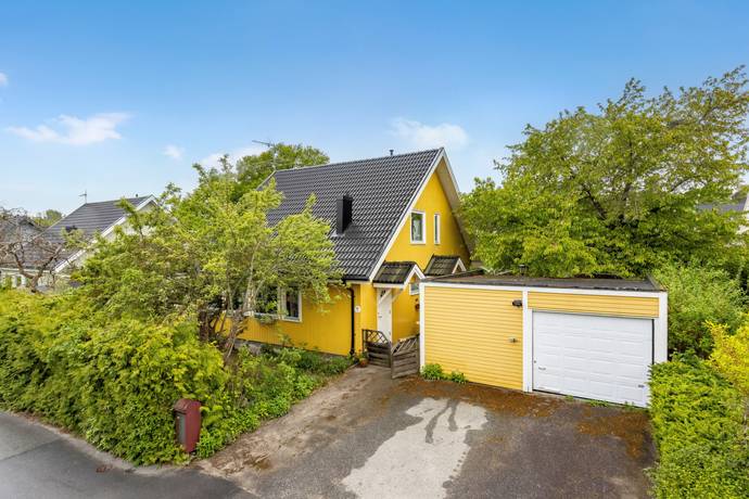 6 rum Villa på Hemmansvägen 15 Viksjö Järfälla kommun - bild 1