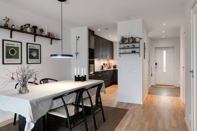 5 rum Radhus på Hasselbacksvägen 7C Lanna Lekebergs kommun - bild 10