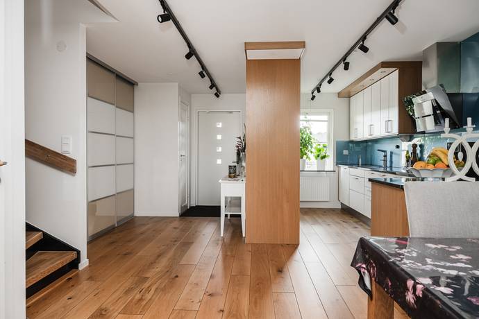 4 rum radhus på Radhusgatan 69 Sörberge, Timrå kommun - bild 3