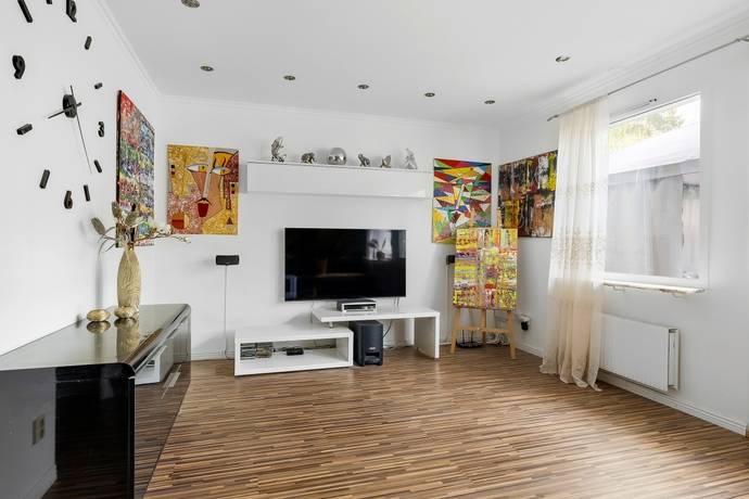 4 rum Radhus på Hovslagarvägen 6 Bålsta - Gillmarksbyn Håbo kommun - bild 14