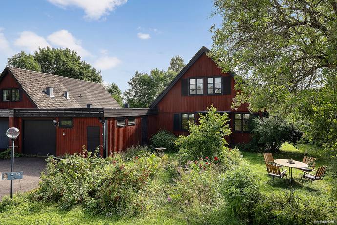 6 rum villa på Fältvägen 1 B Norby, Uppsala kommun - bild 1