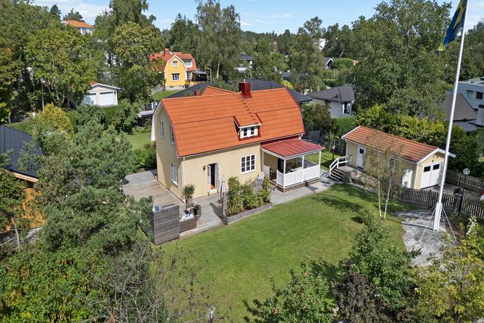 7 rum villa på Dalvägen 49B Ella Park, Täby kommun - bild 2