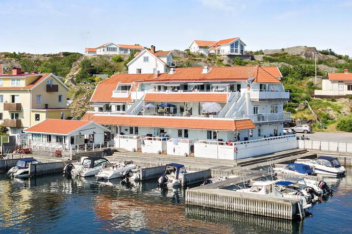 Om man bor hr och har 30 000 kr i ln s fr man behlla ca 19 500 kr efter Jmfr man med andra omrden i Sverige r gifta par, 65+, verrepresenterade. Dale 309, Ells Vstra Gtalands Ln, Ells - unam.net