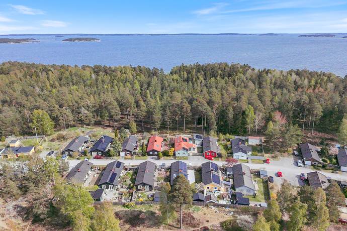 Slingerstigen 96, Ingarö Björkvik/Klacknäset, Värmdö kommun
