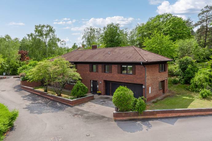 8 rum villa på Dalgångsvägen 6 Stenvik, Oxelösunds kommun - bild 1