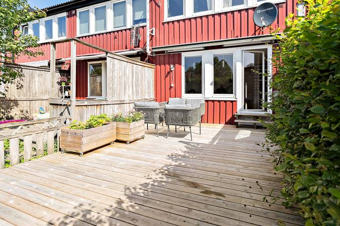 5 rum radhus på Hallonvägen 16 Floda - Uddared, Lerums kommun - bild 4