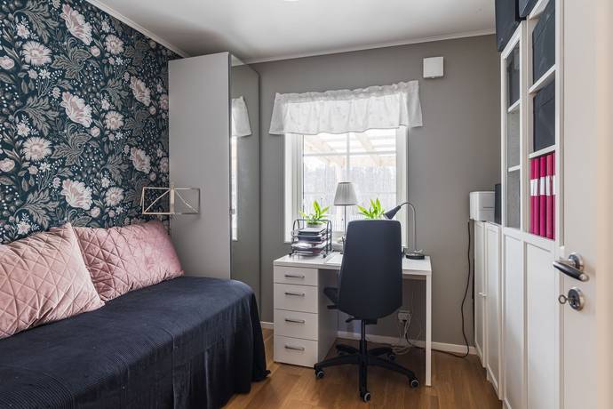 5 rum Villa på Skoby 252 Alunda Östhammars kommun - bild 10