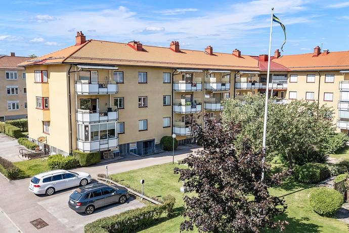 5 rum Lägenhet på Scheelegatan 6A Centralt Köpings kommun - bild 2