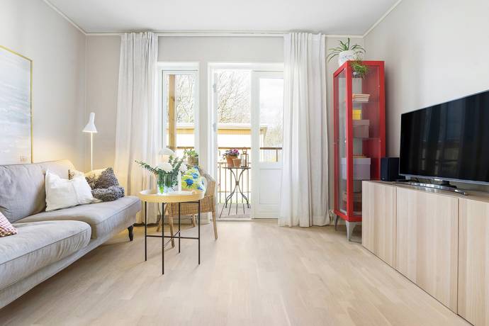 2 rum lägenhet på Pilvingegatan 99 Skarpnäck, Stockholms kommun - bild 1