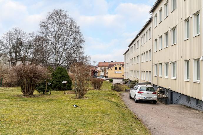allbotorget-1-i-alvesta-centrum-alvesta-kommun-l-genhet-till-salu