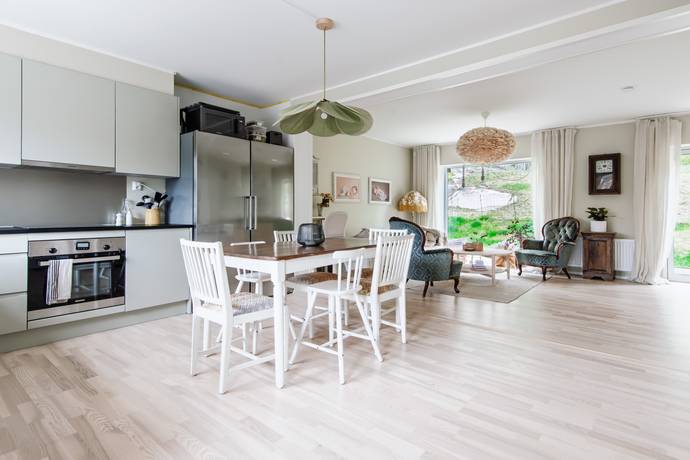 5 rum radhus på Kolgärdesvägen 1 Margretelund, Österåkers kommun - bild 2