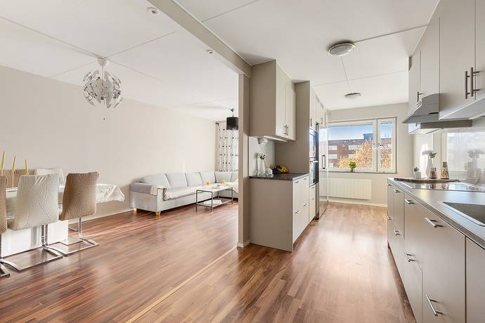 Lofotengatan 6, 4tr, Kista, Stockholms kommun
