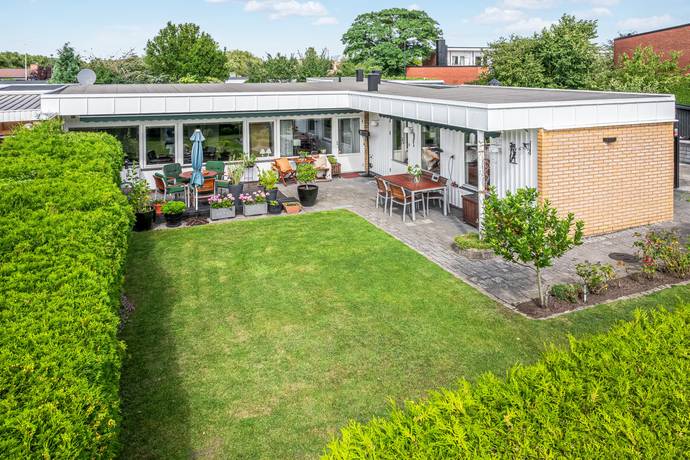 8 rum kedjehus på Spegelbäcksgatan 8 Hyllie, Malmö kommun - bild 1