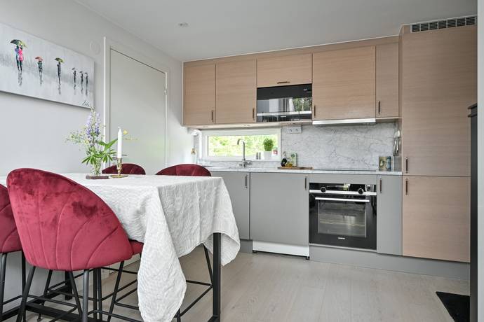 1 rum lägenhet på Lunnarevägen 31C Skogås, Huddinge kommun - bild 2