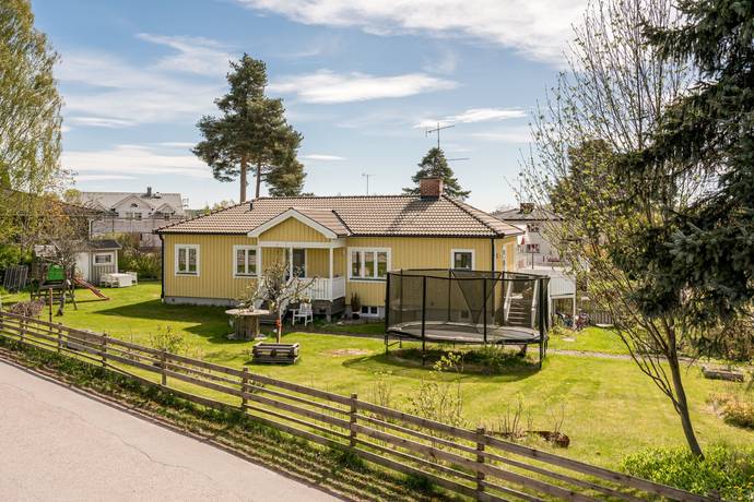 5 rum villa på Alphyddavägen 5 Skattkärr, Karlstads kommun - bild 1