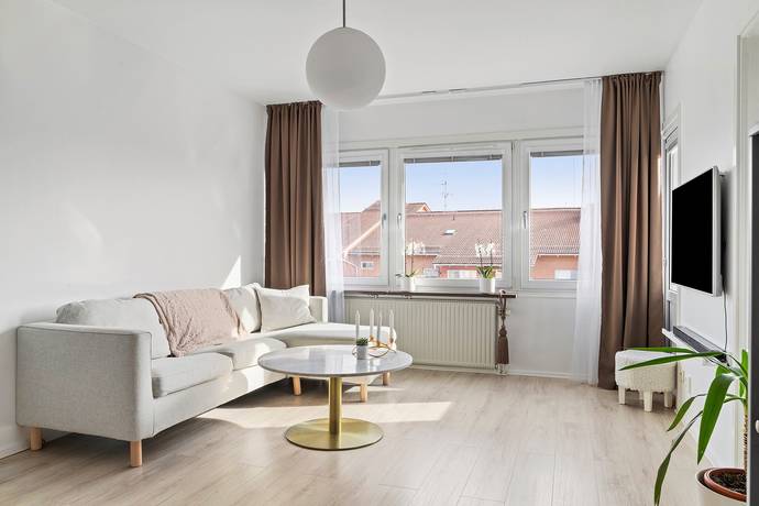 1 rum lägenhet på Gränsgatan 3 Norr, Eskilstuna kommun - bild 1