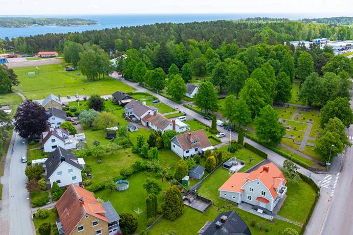 8 rum Villa på Södra Kyrkogårdsgatan 3 Örnäs Åmåls kommun - bild 17