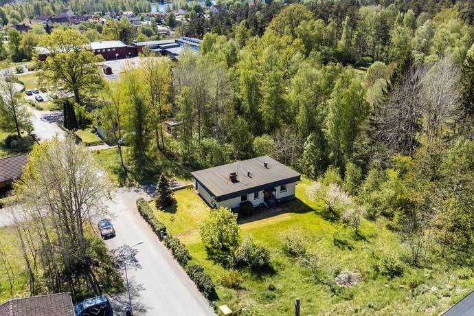 8 rum Villa på Valbacksvägen 13 Ingatorp Eksjö kommun - bild 37