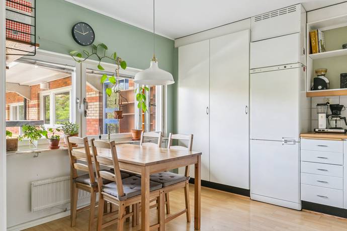 2 rum lägenhet på Varmfrontsgatan 18 Skarpnäck, Stockholms kommun - bild 4